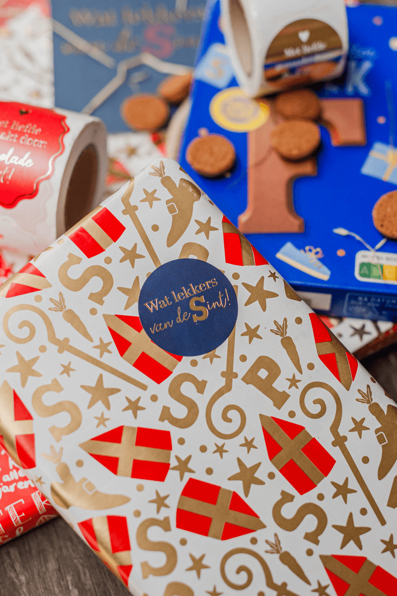 Sinterklaas Inpakpapier 30 cm x 3 meter – Mijter Pret Wit